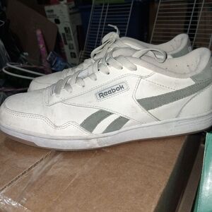 BUY 2 GET ONE FREE* Reebok Men's Court Advantage Green And White Sneakers 10m